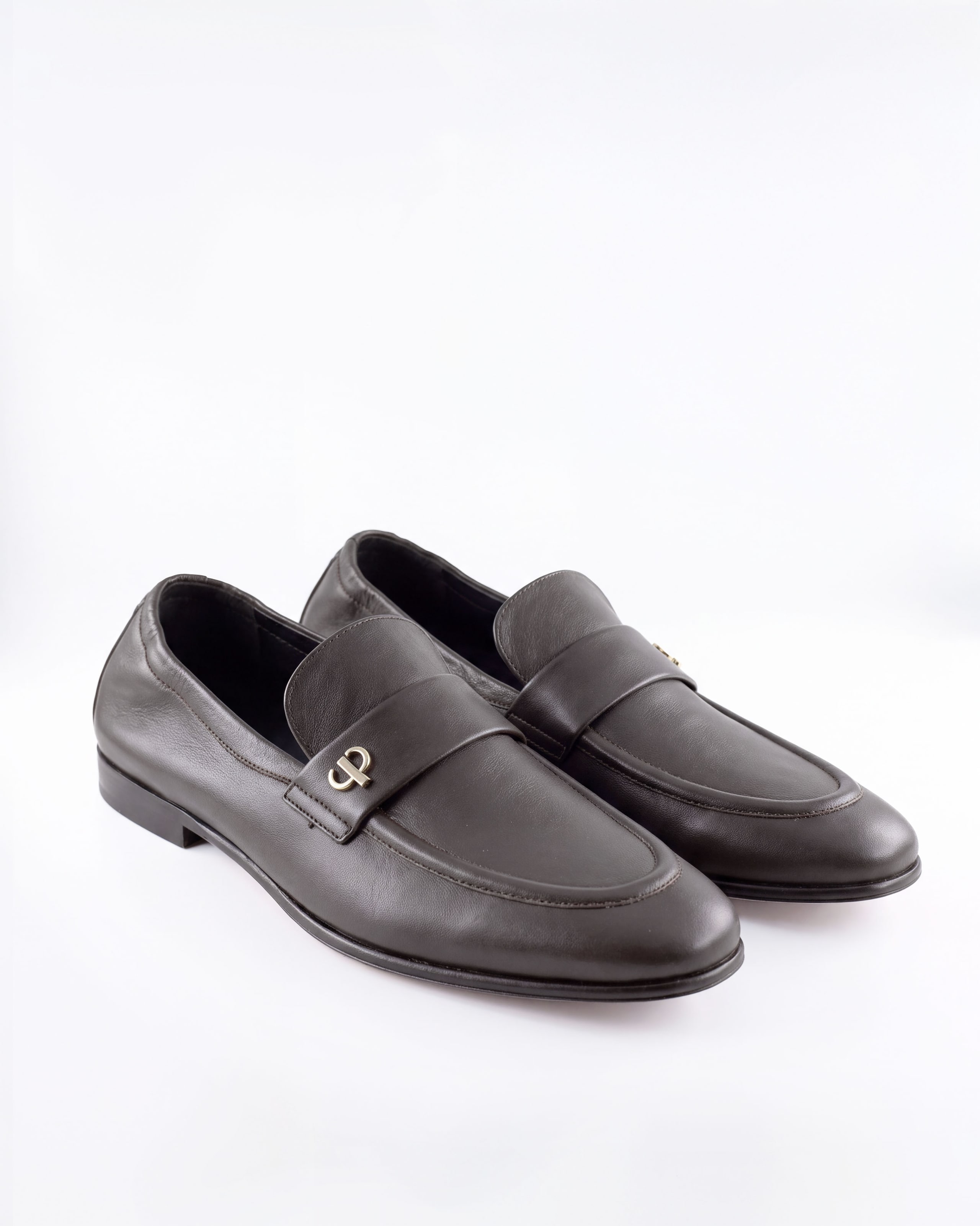 MOCASSINI IN PELLE CON RETRO ARRICCIATO